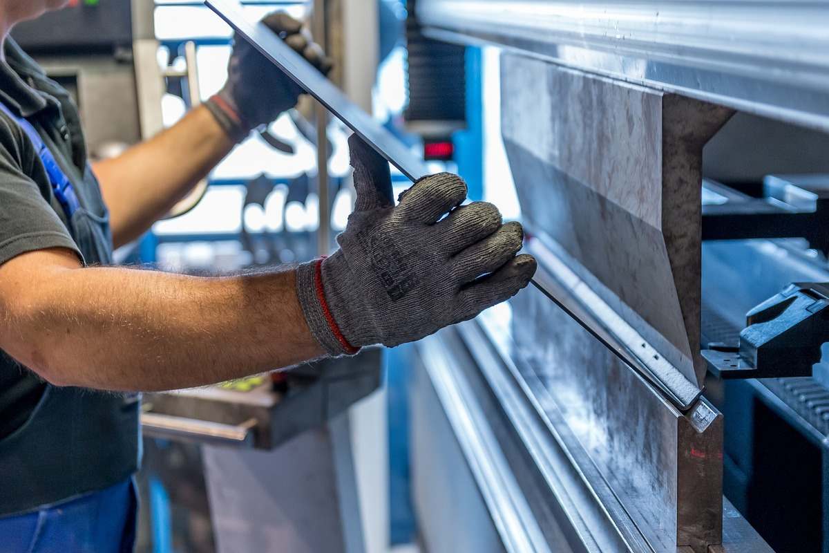 sicurezza sul lavoro in fabbrica